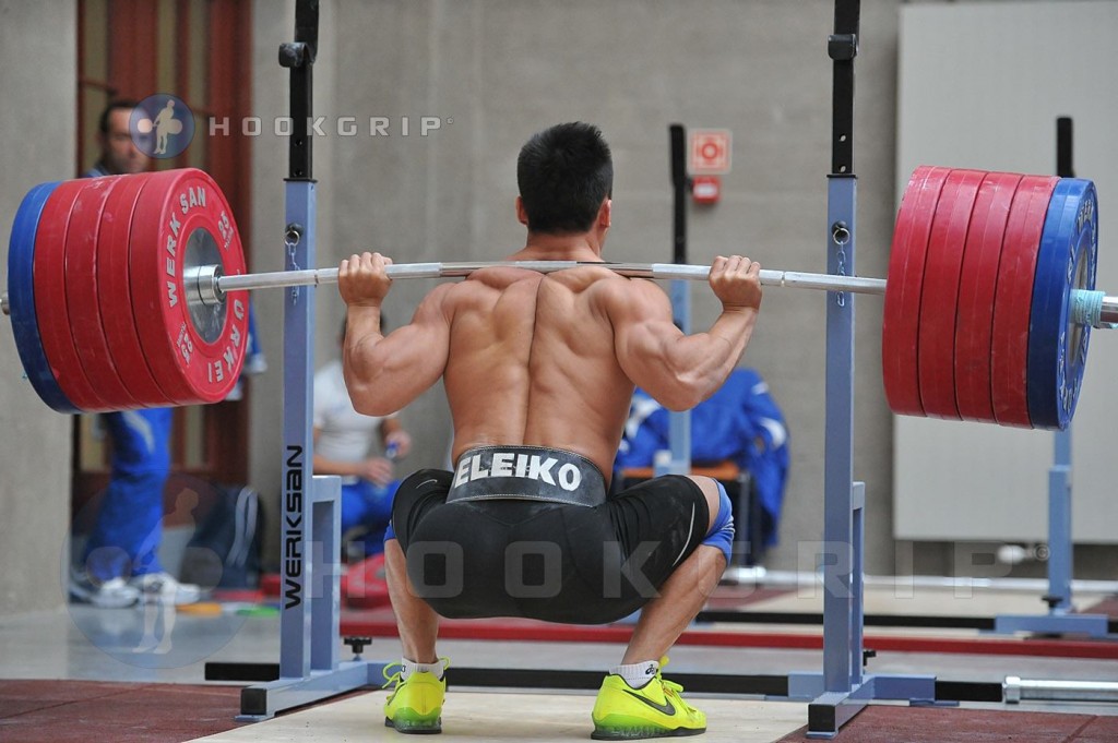 3 Common Back Squatting Mistakes (and What to Do About Them)